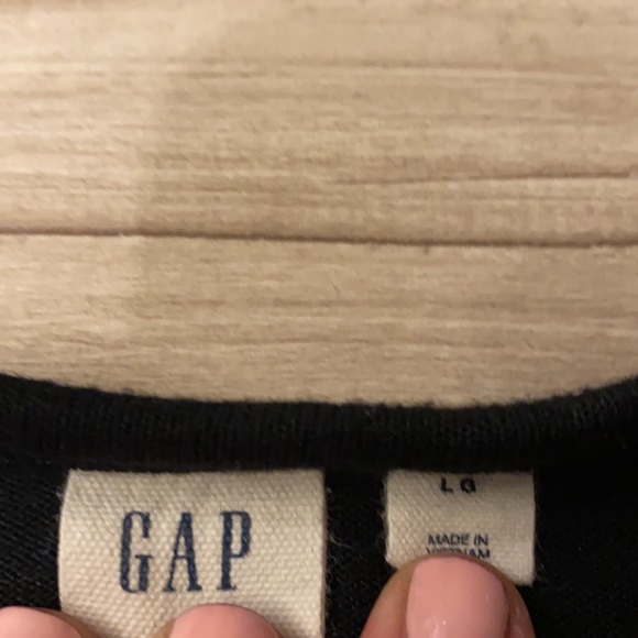 GAP lightweight sweater - Picture 4 of 4